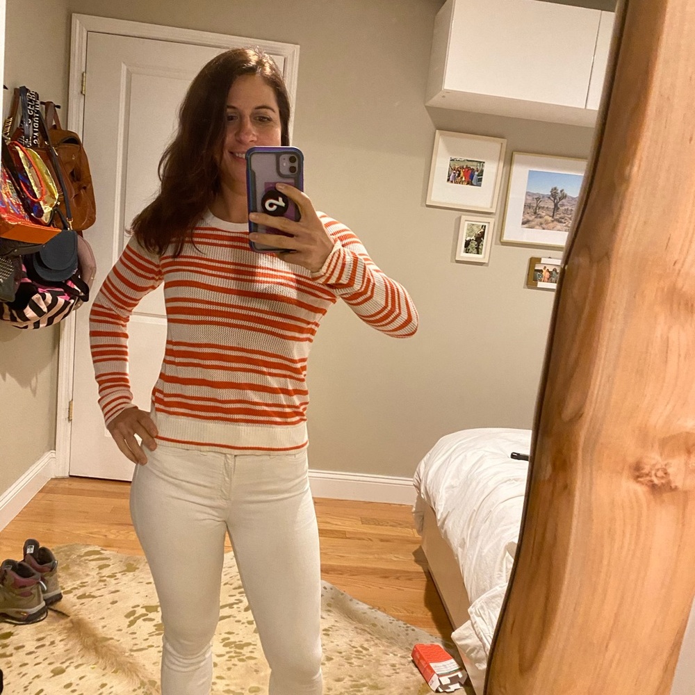 Light weight sweater